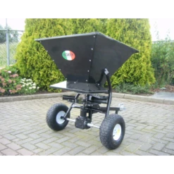 Boxer Zs160 Getrokken Strooier